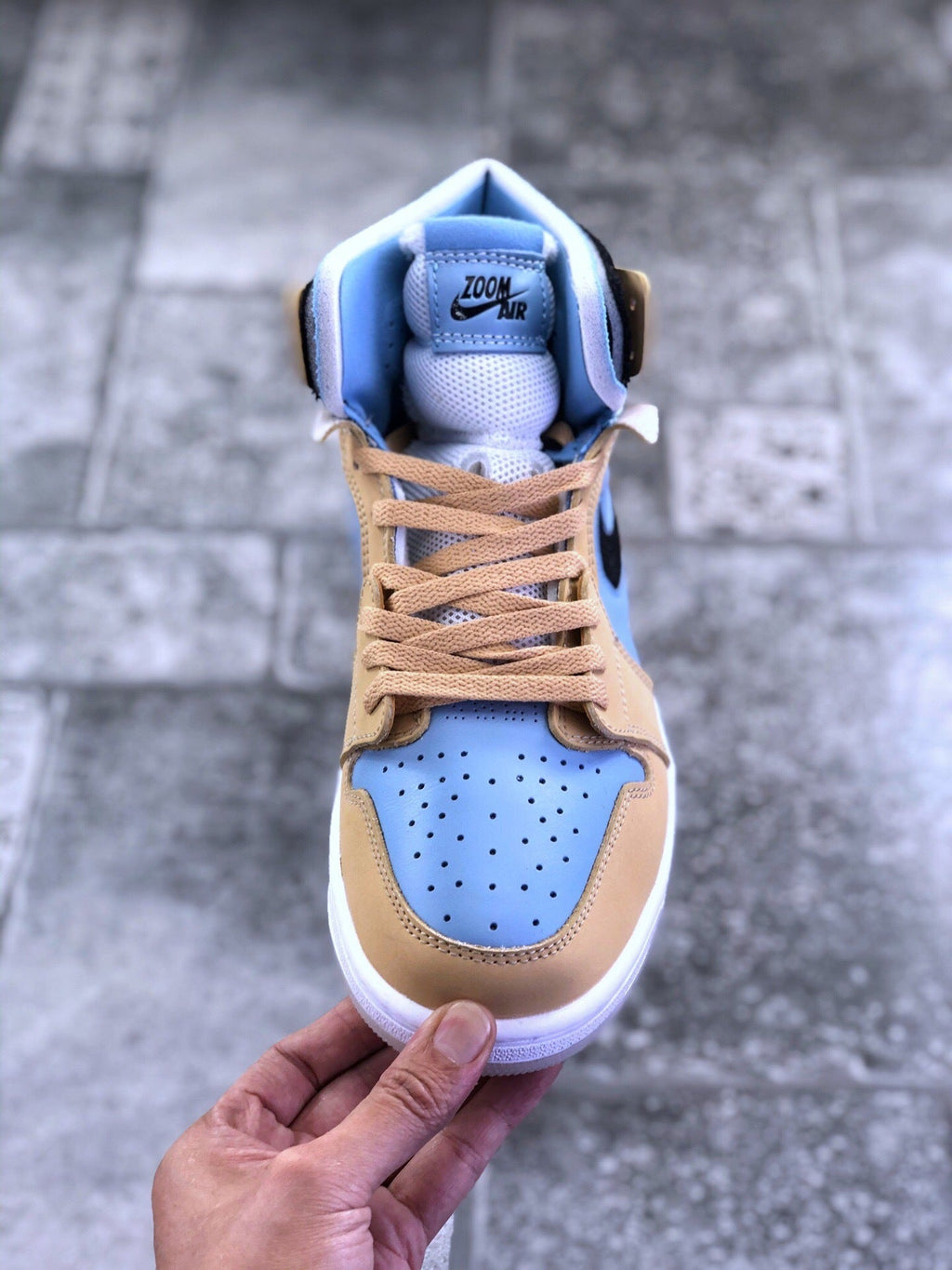 Jordan Air Jordan 1 Zoom CMFT Blue Tan Sneakers CT0979-400