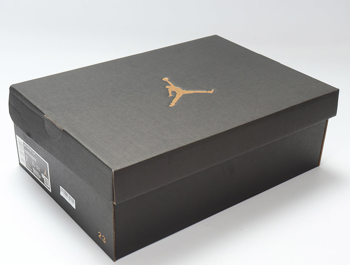 Jordan 1 Low White and Green Sneakers 553558-301