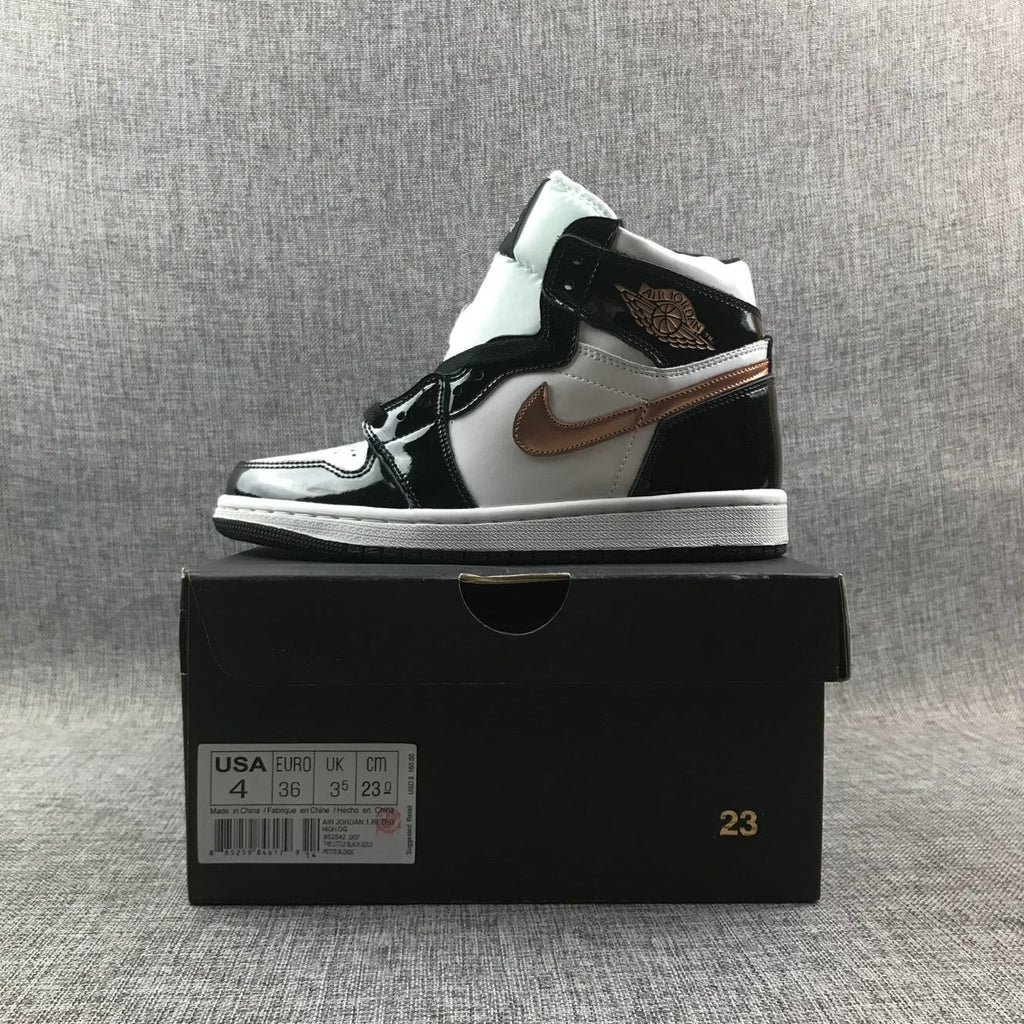 Air Jordan 1 Mid Black White Metallic Gold Sneakers 852542-007