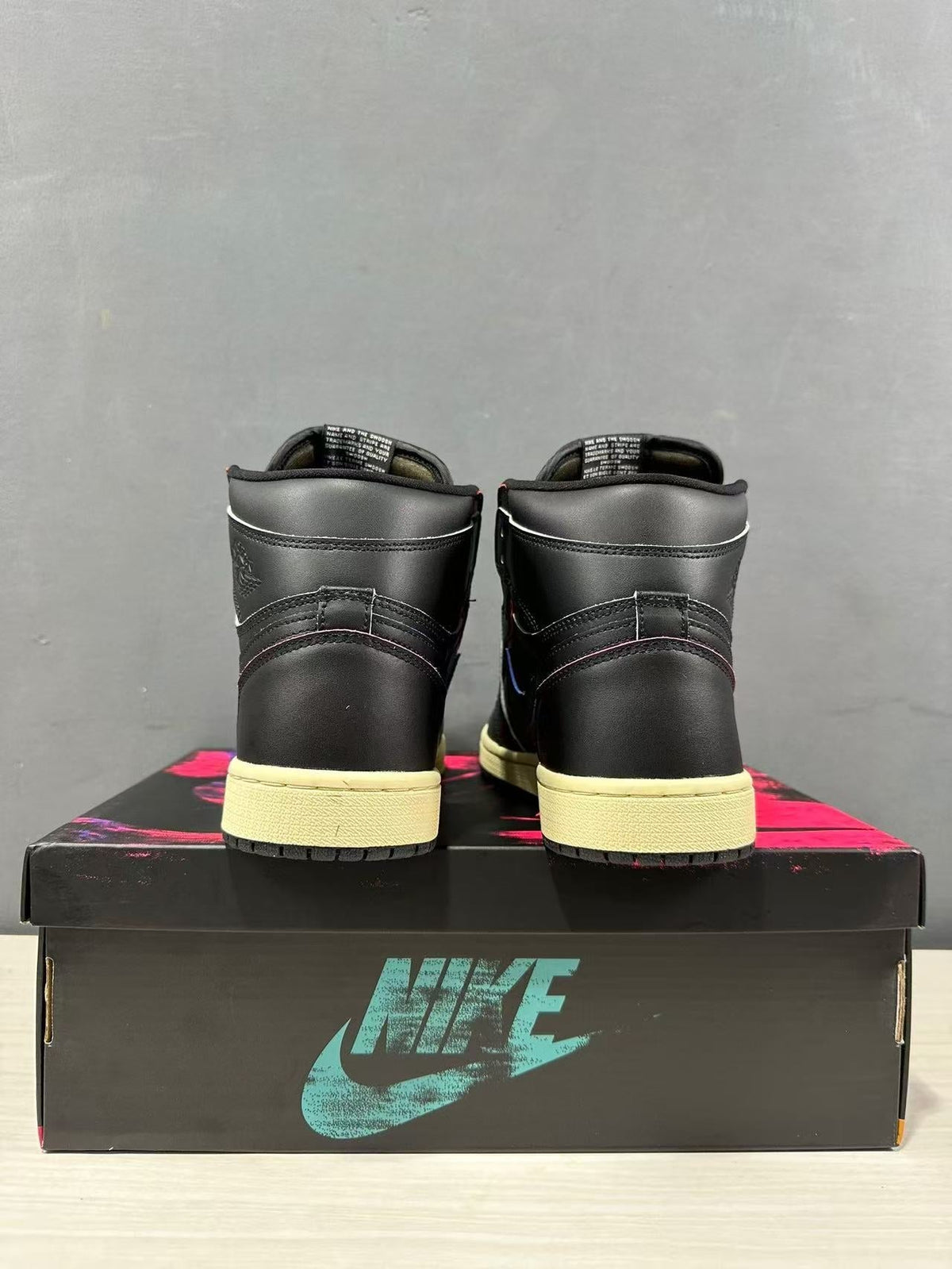 Jordan Air Jordan 1 High OG Black Muslin DZ5485-002