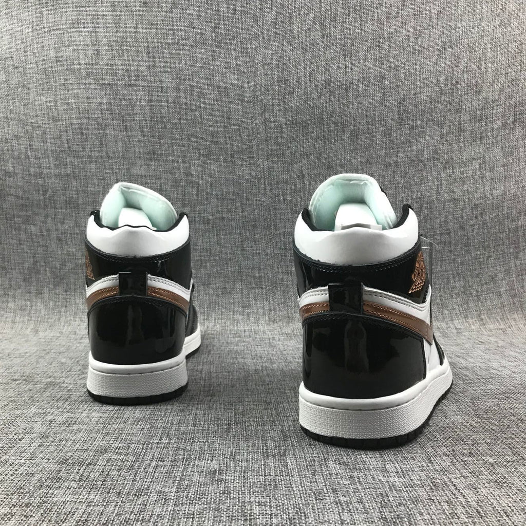 Air Jordan 1 Mid Black White Metallic Gold Sneakers 852542-007