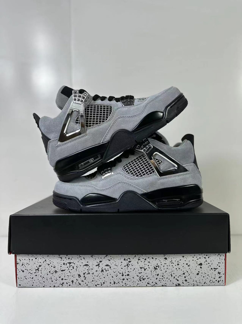 Jordan Air Jordan 4 Retro Gray Black Sneakers AQ9129-005