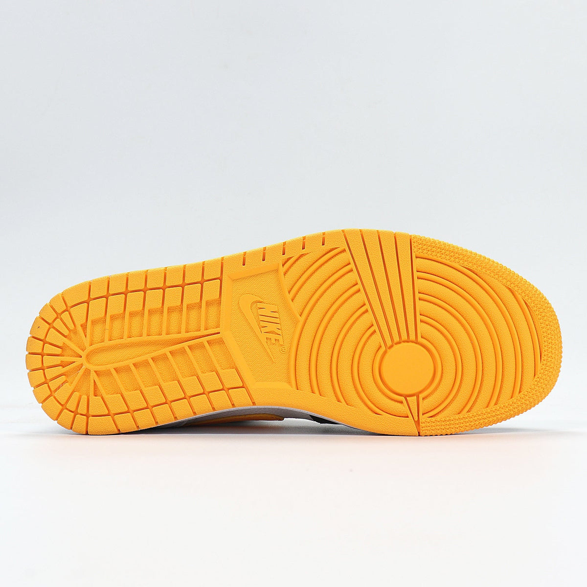 Jordan 1 High Black Yellow White Sneakers CV5276-107