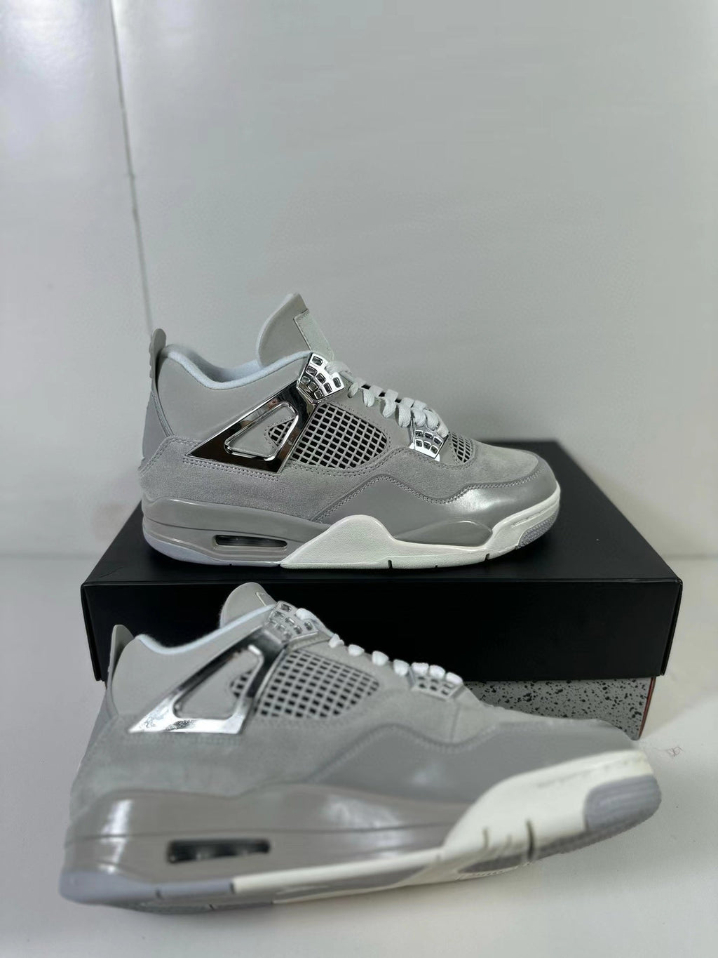 Jordan Air Jordan 4 Light Iron Ore Frozen Moments Sneakers
