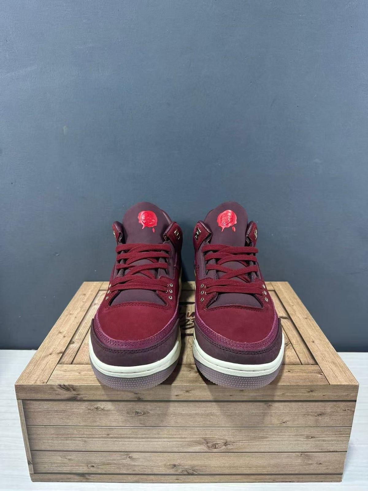 Jordan Air Jordan 3 Retro OG Burgundy Sneakers IO7744-600
