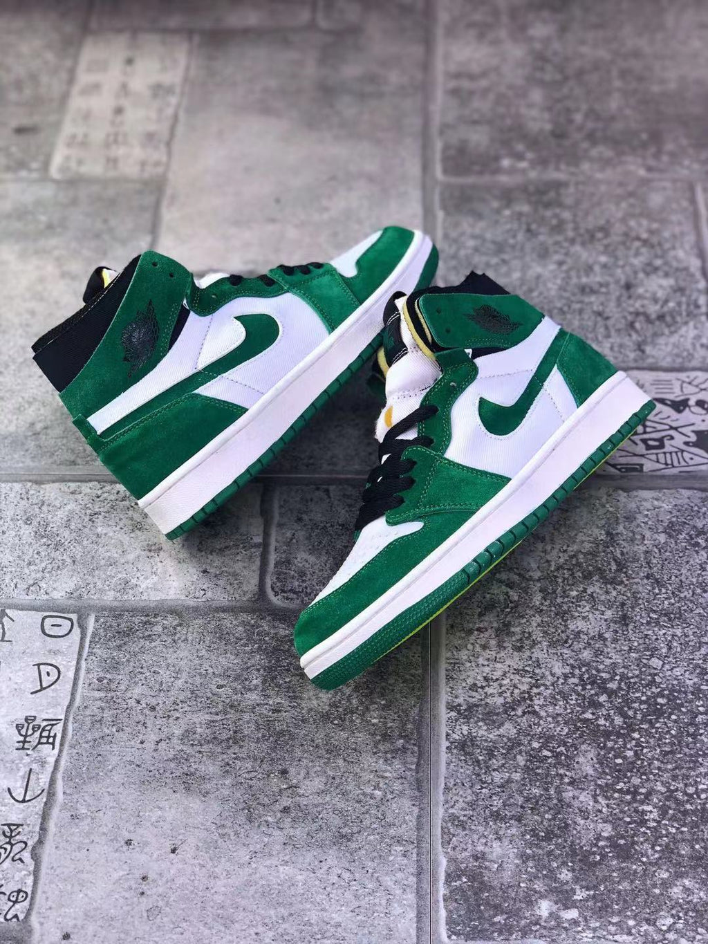 Jordan 1 Zoom CMFT Green White Sneakers CT0978-300