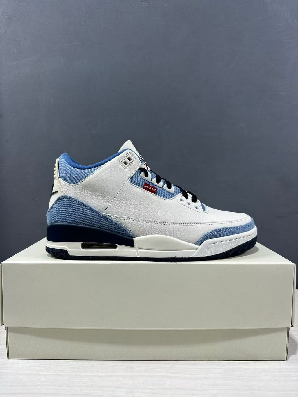 Jordan Air Jordan 3 Retro SP Sneakers White Blue IR0912-400