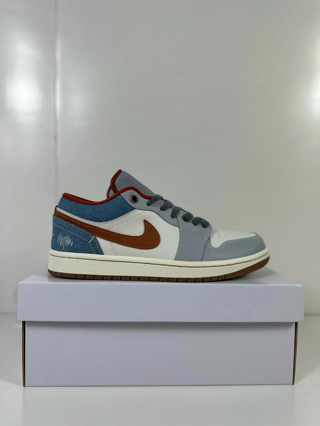 Jordan Air Jordan 1 Low Blue White FZ5045-019