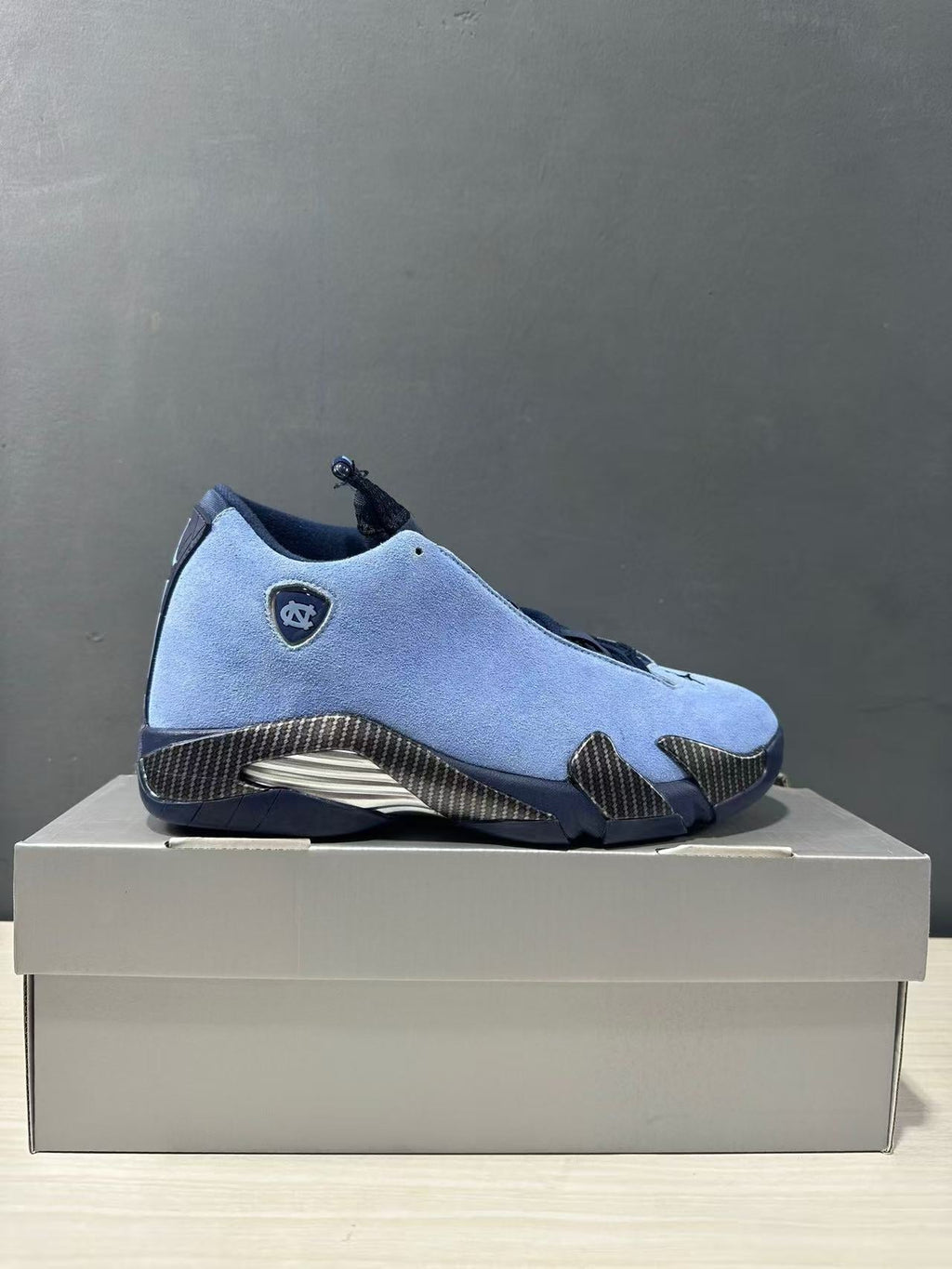 Jordan Air Jordan 14 Retro Howard PE Blue Sneakers IF5015-407