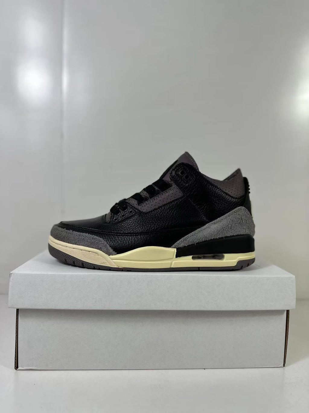Jordan Air Jordan 3 Retro Black Purple FZ8411-001 Sneakers