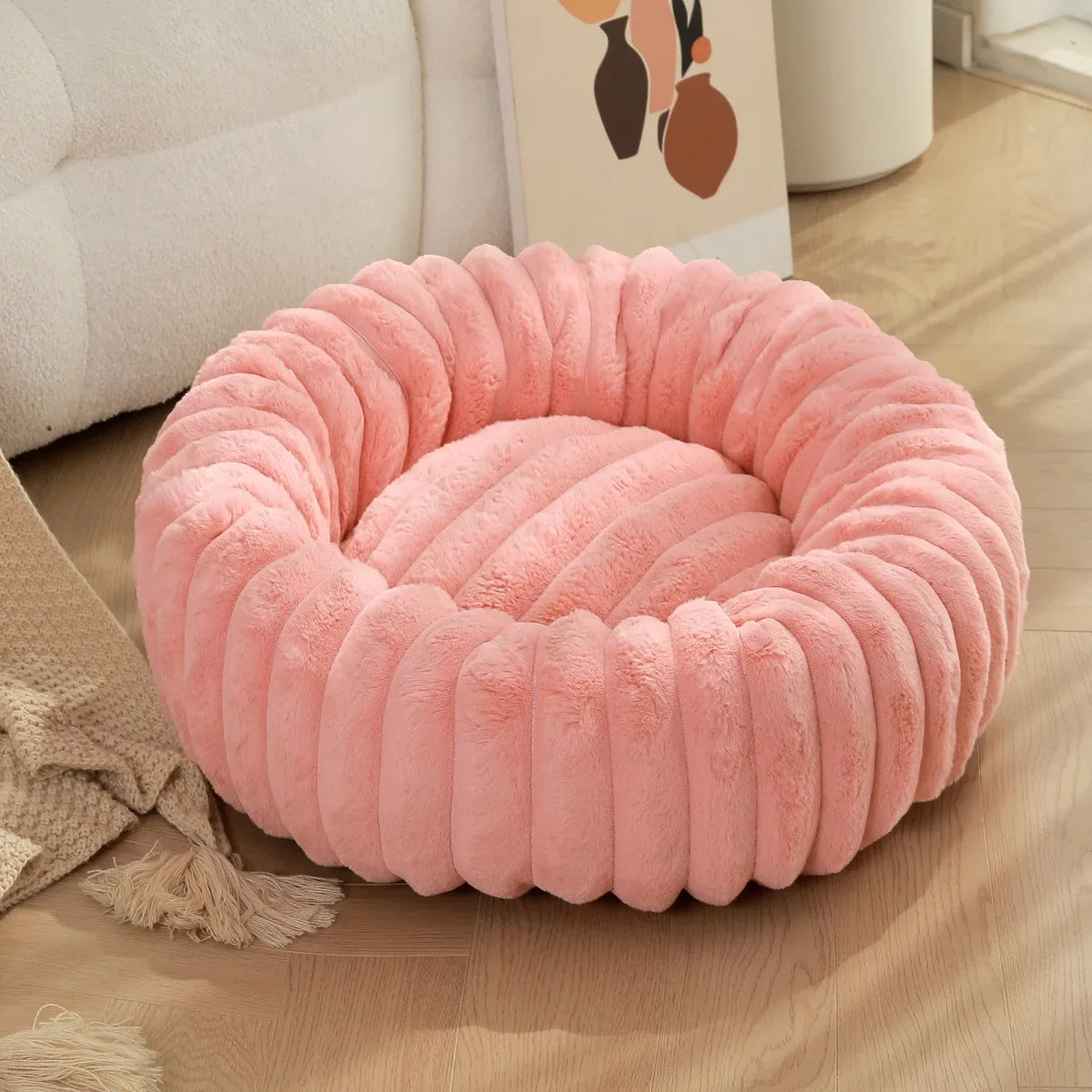 SnuggleNest Plush Pet Bed - Cozy Winter Retreat for Cats and Dogs
