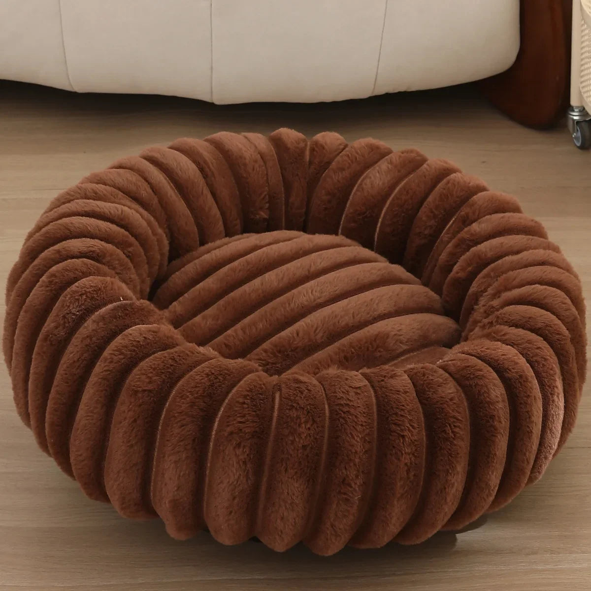SnuggleNest Plush Pet Bed - Cozy Winter Retreat for Cats and Dogs