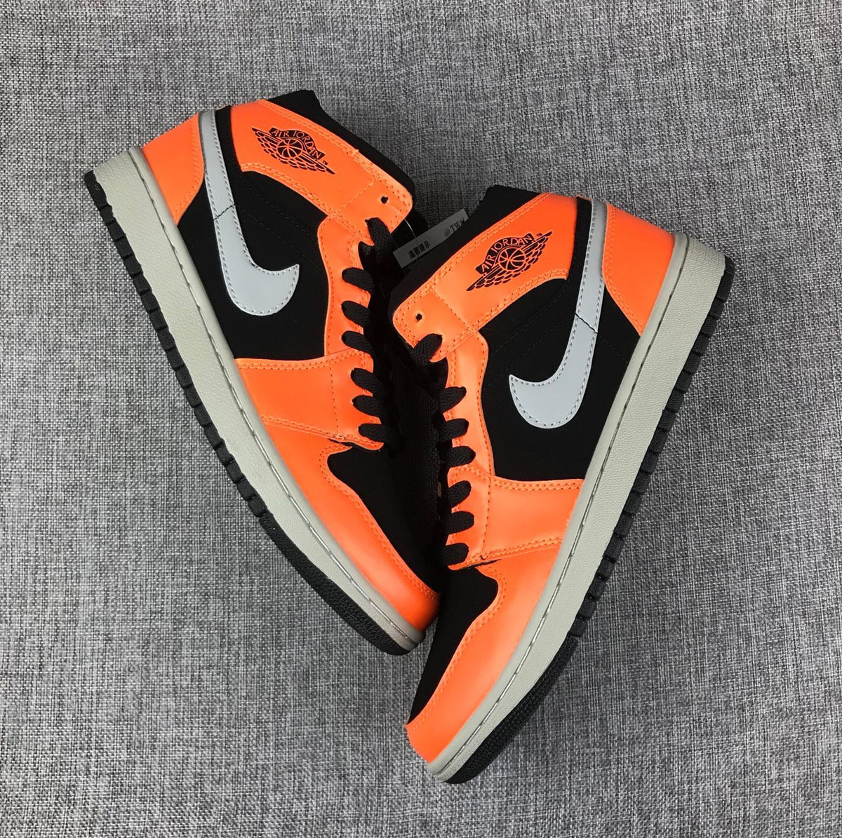 Air Jordan 1 Mid Sneakers Black Orange 554724-062