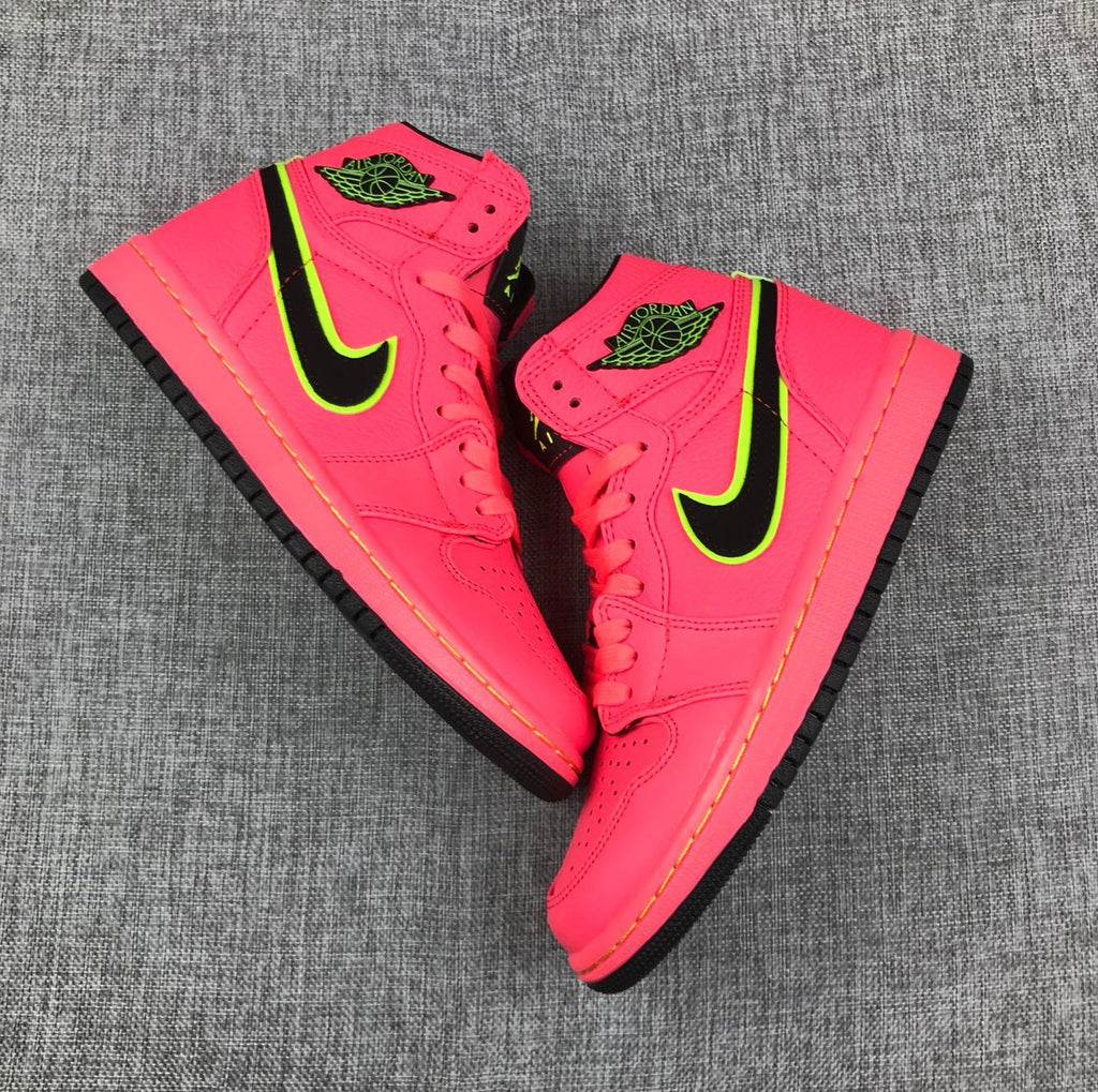 Air Jordan 1 Mid Sneakers in Pink and Black AQ9131-600