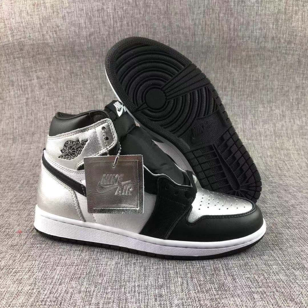Jordan Air Jordan 1 Silver Toe High-Top Sneakers CD0461-001